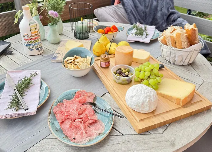 Antares Spiekerooger Gaestehaus-sonnengartenterrasse West - 2 Апартаменты